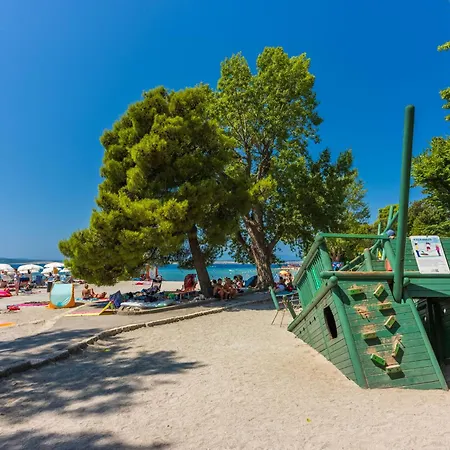 Ana * Crikvenica