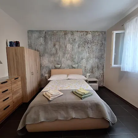 Apartment Ana